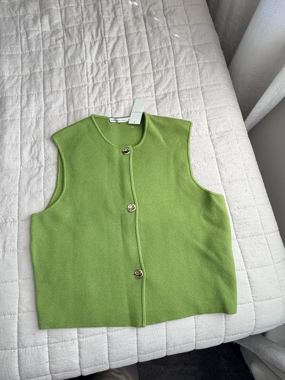 Abercrombie & Fitch Green Sleeveless Button-Front Sweater Vest